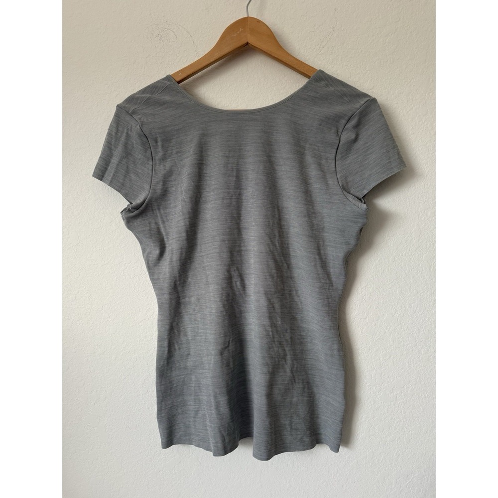 NIKE Dri-Fit Short Sleeve Top - Particle Grey/Platinum Tint Size M Low back